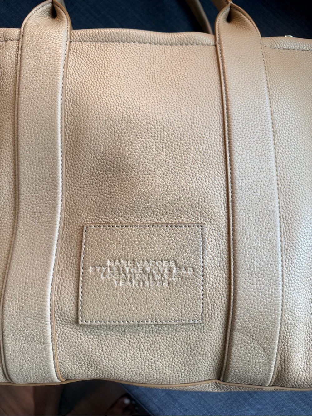Marc Jacobs Leather Large The Tote Bag - Picture 8 of 10